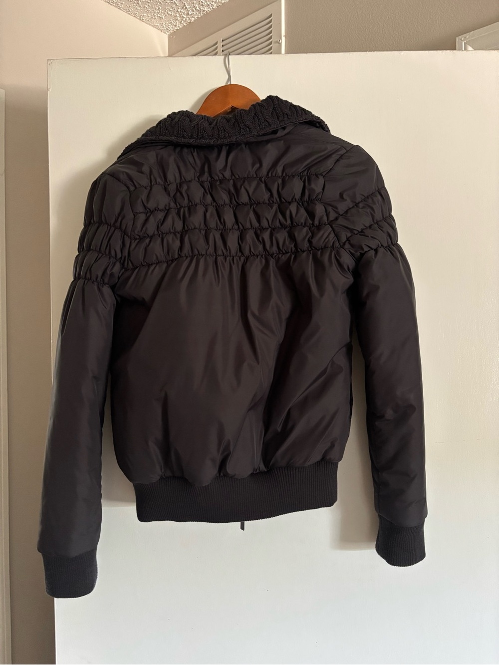Roxy Black Puffer Jacket with Sherpa Collar - Picture 2 of 3